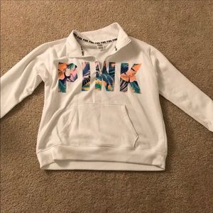 QUARTER ZIP VS PULLOVER